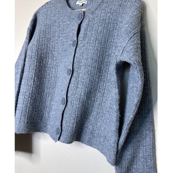 Max Studio Grey Textured Button-Up Sweater Cardigan Medium. Good - Picture 4 of 6